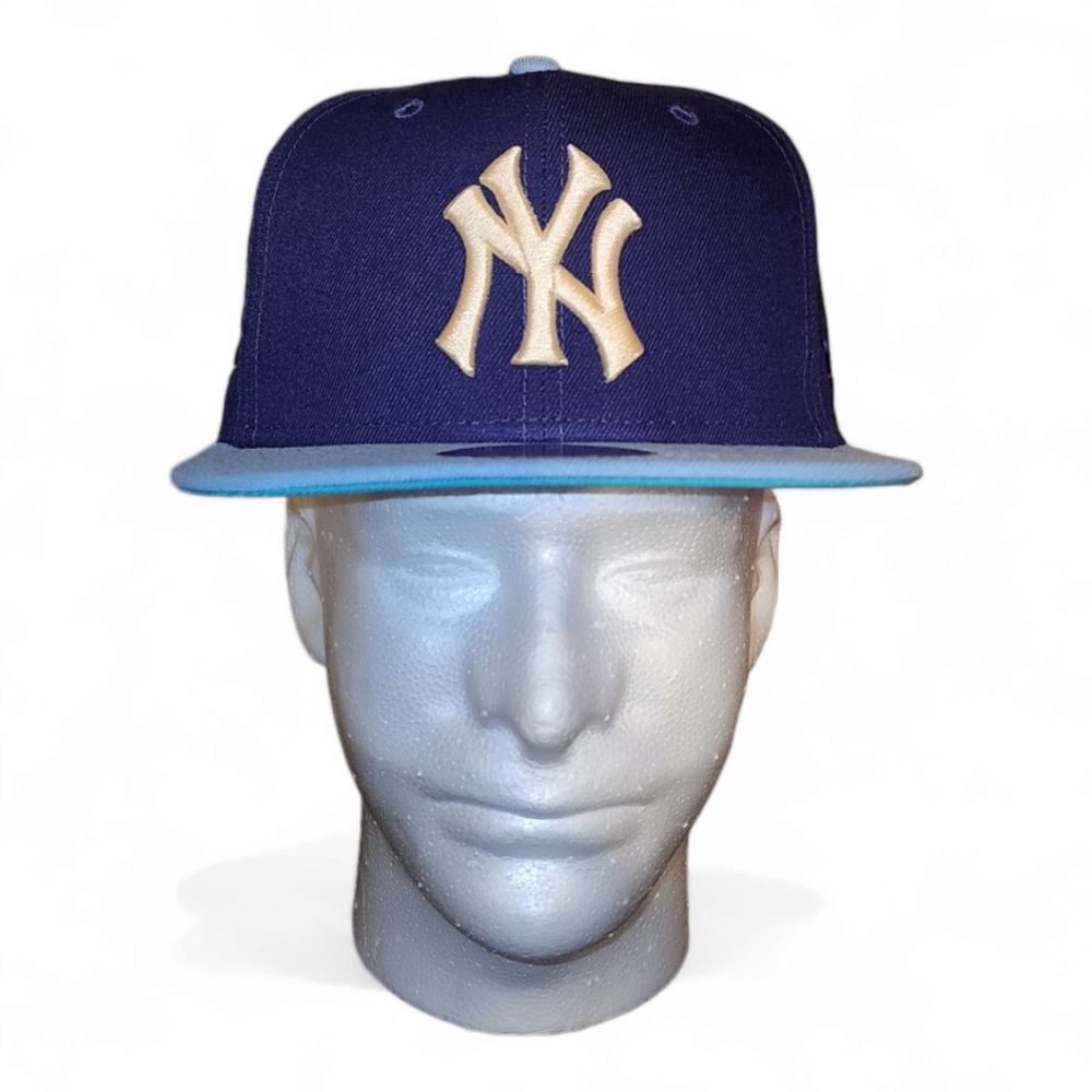 New York Yankees New Era 59FIFTY Baseball hat, size 7 & 3/8, purple & blue